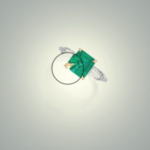 Tiffany & Co con smeraldo 2,5ct e diamanti