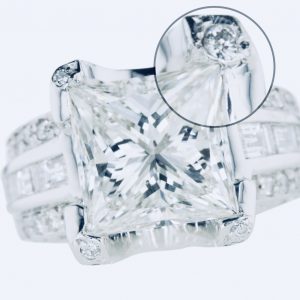 Anello con diamanti naturali totali circa 5,4ct taglio princess